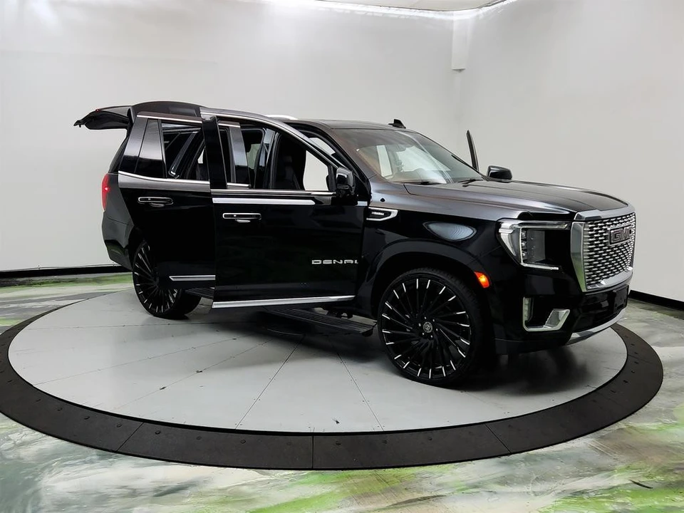2022 GMC Yukon 5th Gen - Image 10 of 21