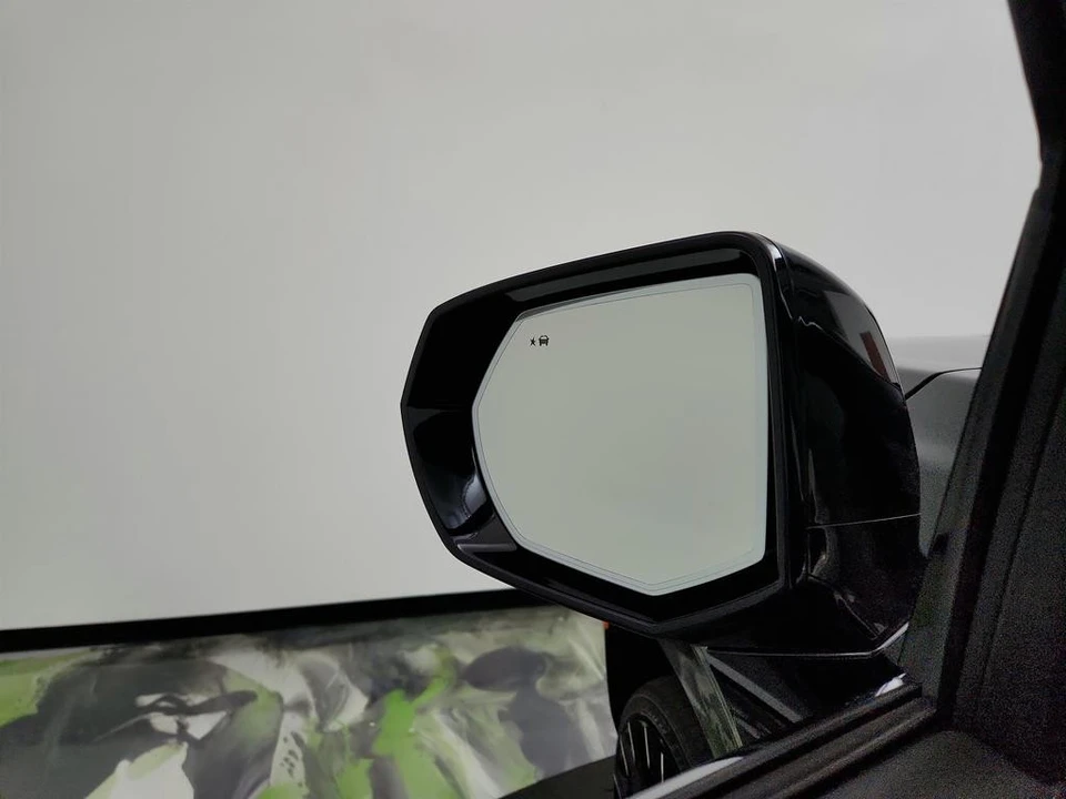 2022 GMC Yukon 5th Gen - Image 15 of 21