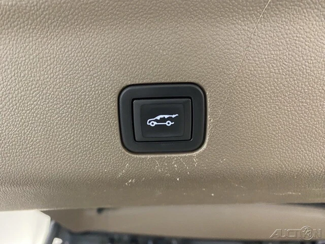 2022 GMC Yukon 5th Gen - Image 8 of 21