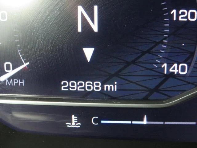 2022 GMC Yukon 5th Gen - Image 15 of 21