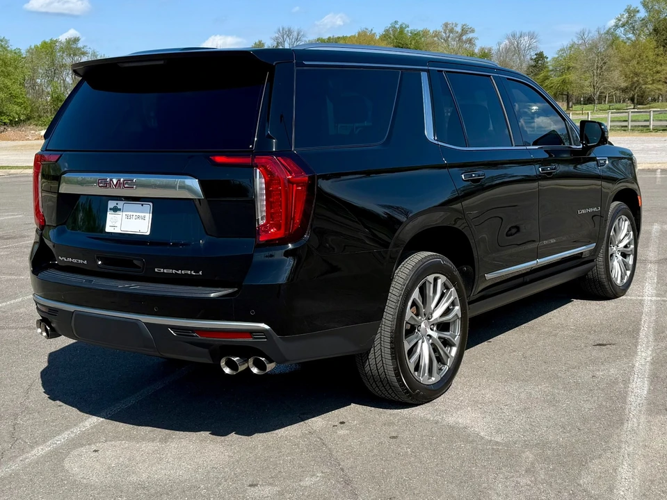 2022 GMC Yukon 5th Gen - Image 3 of 21