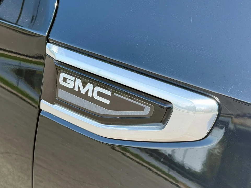2022 GMC Yukon 5th Gen - Image 11 of 20