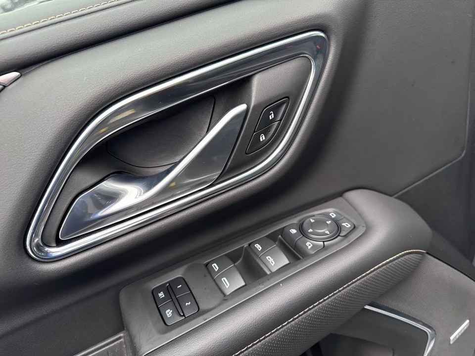 2022 GMC Yukon 5th Gen - Image 10 of 21