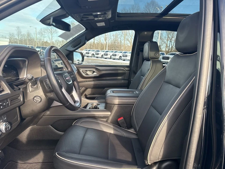 2022 GMC Yukon 5th Gen - Image 9 of 12