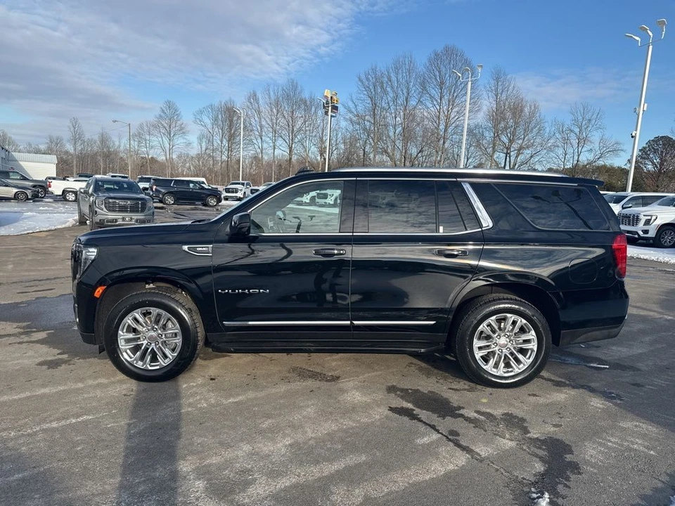 2022 GMC Yukon 5th Gen - Image 2 of 12