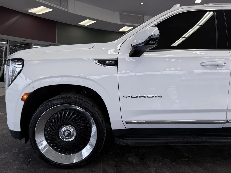 2022 GMC Yukon 5th Gen - Image 20 of 21