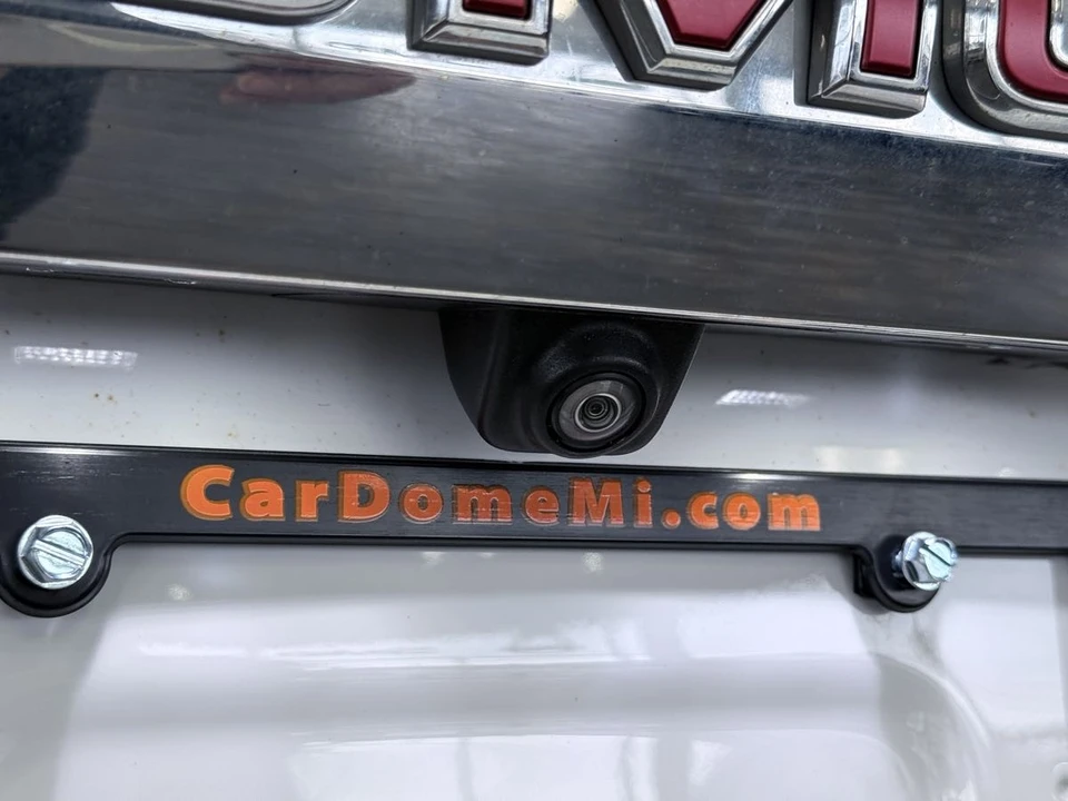 2022 GMC Yukon 5th Gen - Image 17 of 21