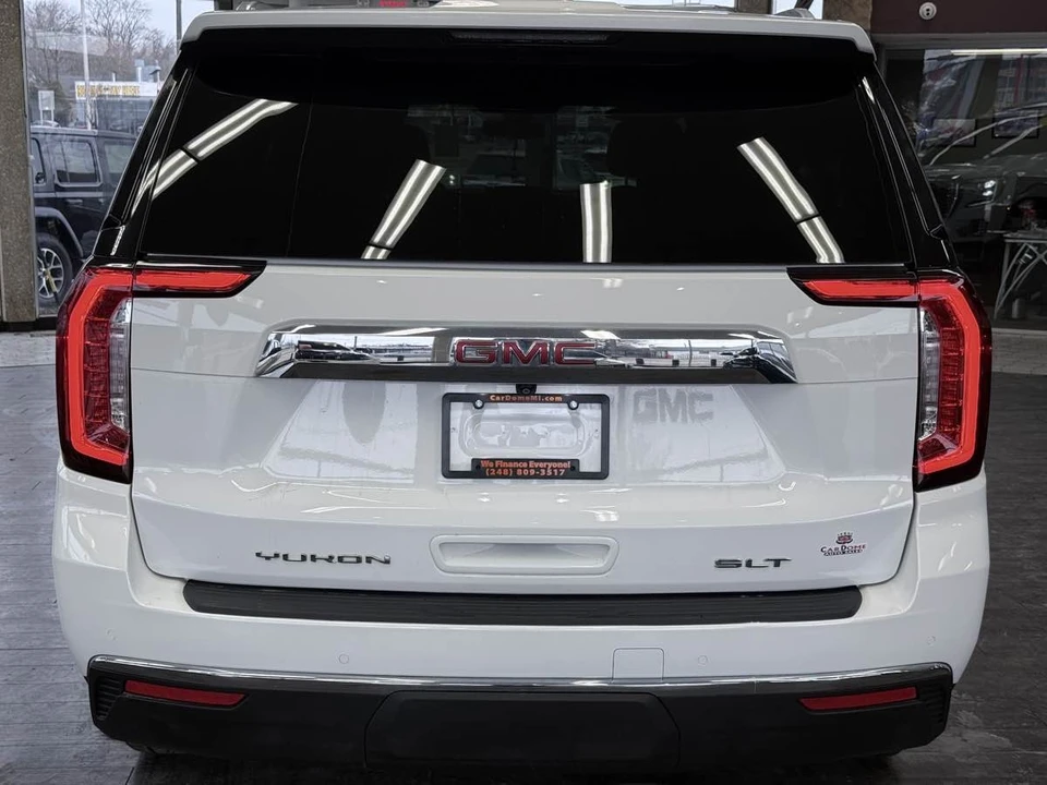 2022 GMC Yukon 5th Gen - Image 13 of 21