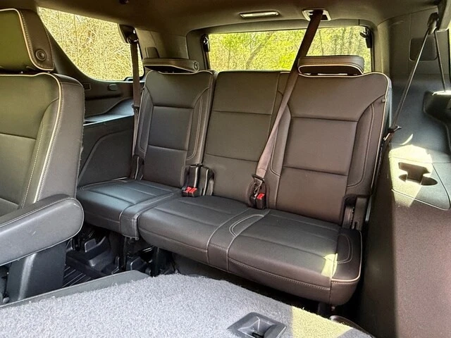 2022 GMC Yukon 5th Gen - Image 18 of 21