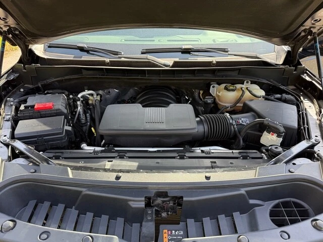 2022 GMC Yukon 5th Gen - Image 9 of 21