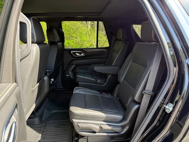 2022 GMC Yukon 5th Gen - Image 17 of 21