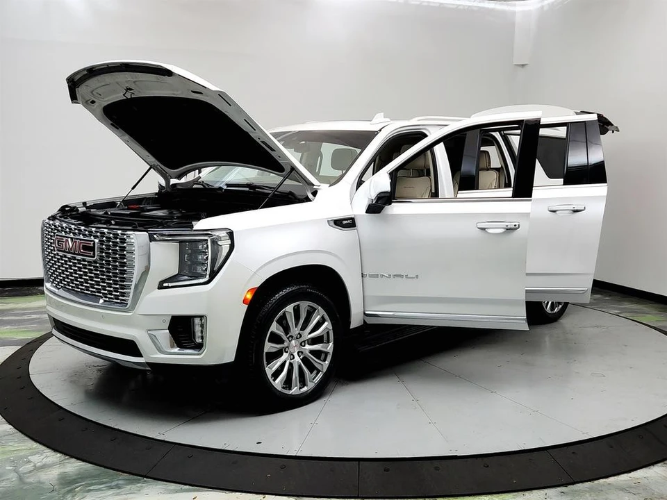 2022 GMC Yukon 5th Gen - Image 9 of 21