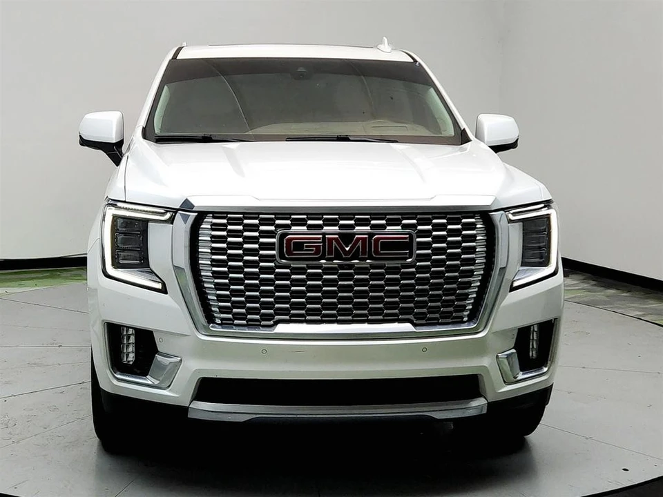 2022 GMC Yukon 5th Gen - Image 2 of 12