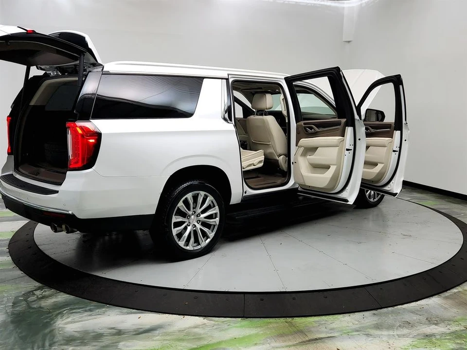 2022 GMC Yukon 5th Gen - Image 11 of 21