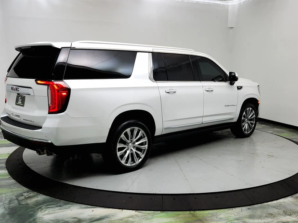 2022 GMC Yukon 5th Gen - Image 5 of 21