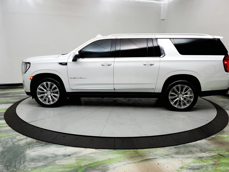 2022 GMC Yukon 5th Gen - Image 8 of 21