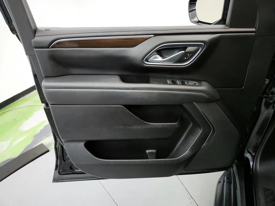 2022 GMC Yukon 5th Gen - Image 19 of 21