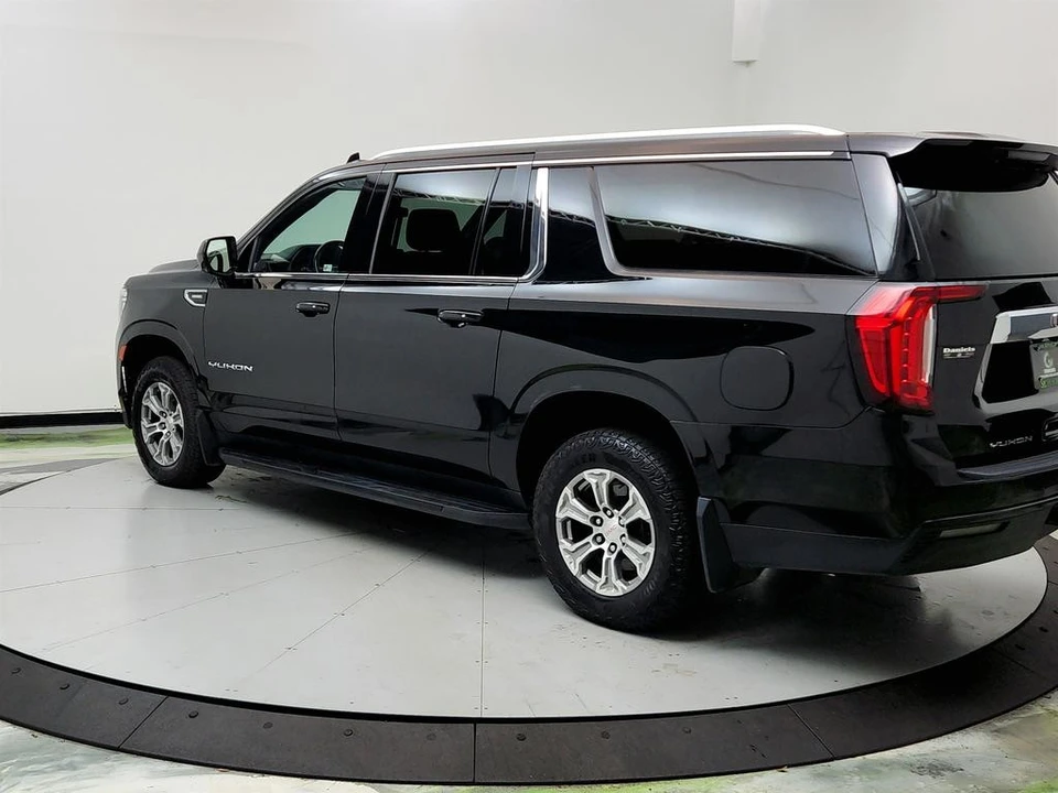 2022 GMC Yukon 5th Gen - Image 7 of 21