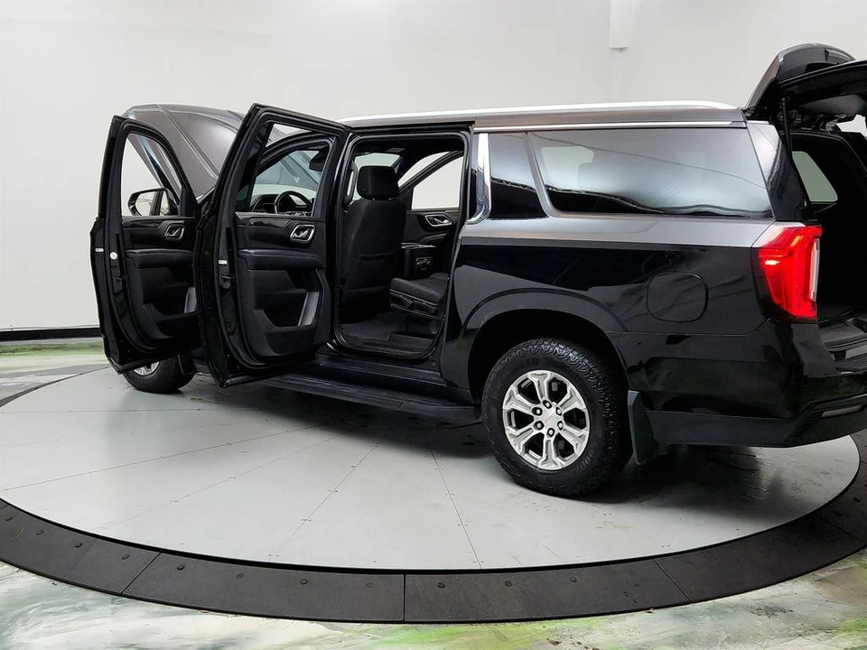 2022 GMC Yukon 5th Gen - Image 12 of 21
