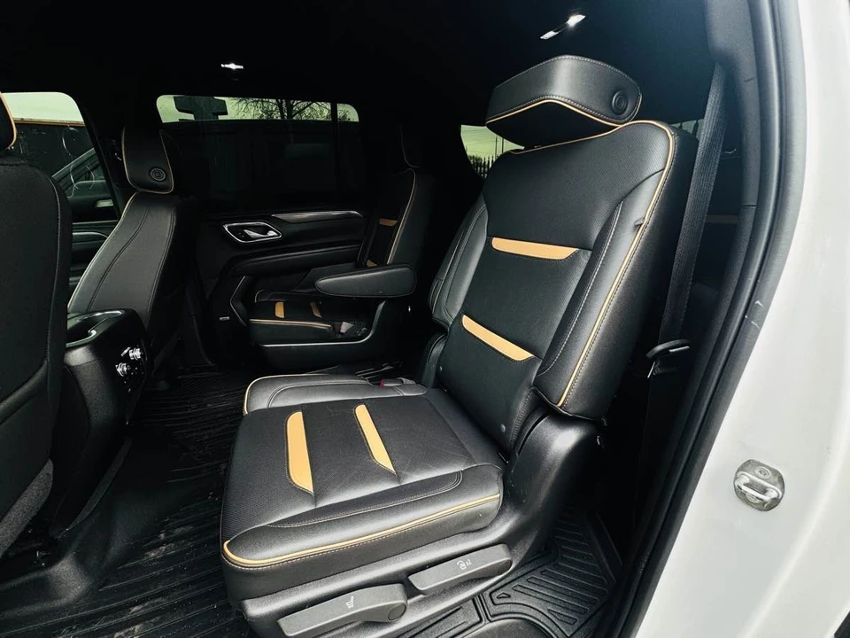 2022 GMC Yukon 5th Gen - Image 11 of 14