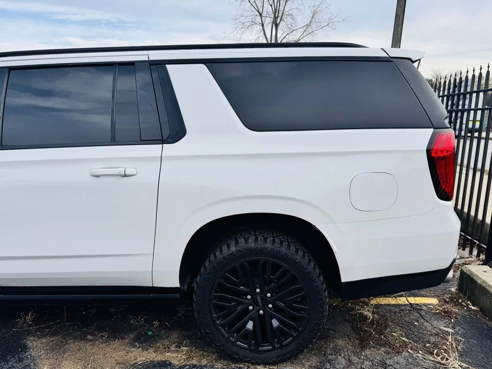 2022 GMC Yukon 5th Gen - Image 7 of 14