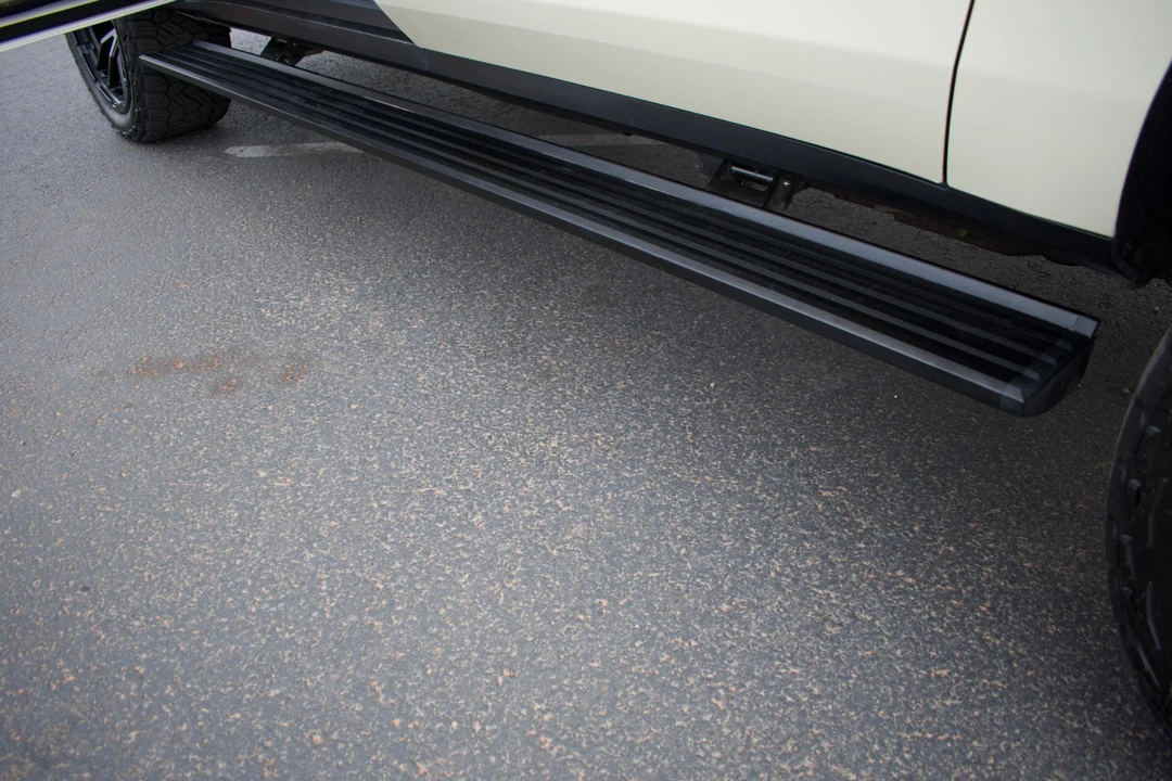 2022 GMC Yukon 5th Gen - Image 29 of 31