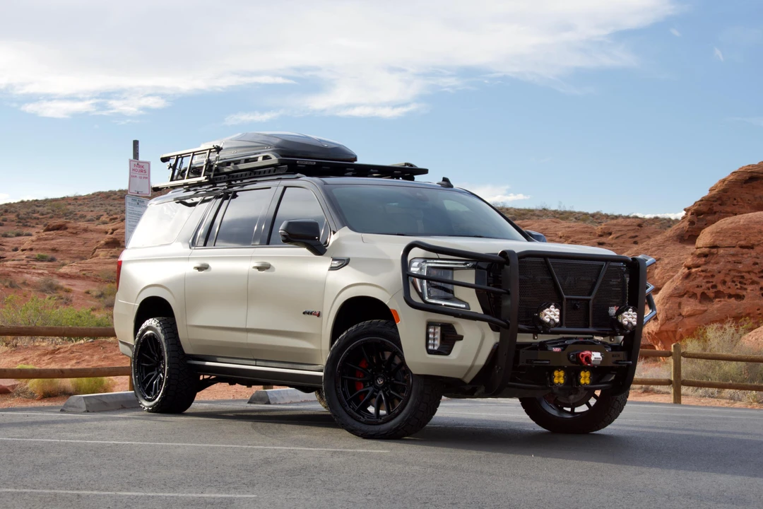 2022 GMC Yukon 5th Gen - Image 15 of 31