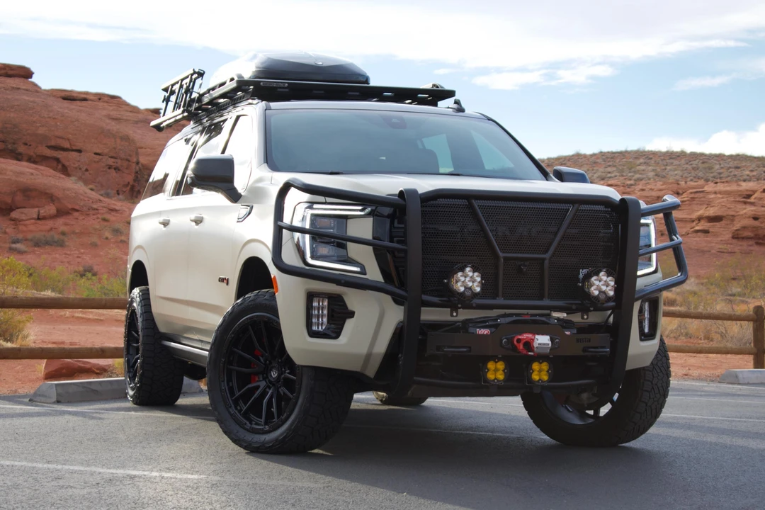 2022 GMC Yukon 5th Gen - Image 17 of 31