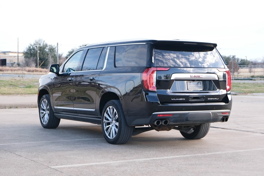 2022 GMC Yukon 5th Gen - Image 10 of 21