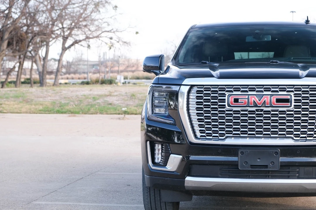 2022 GMC Yukon 5th Gen - Image 4 of 21