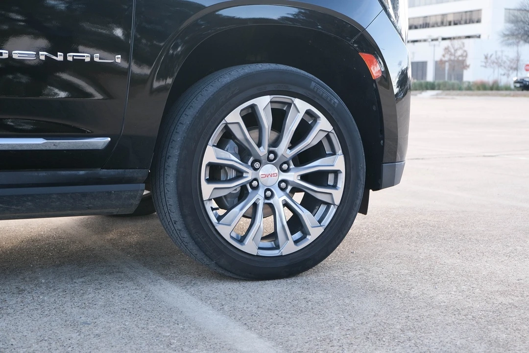 2022 GMC Yukon 5th Gen - Image 8 of 21