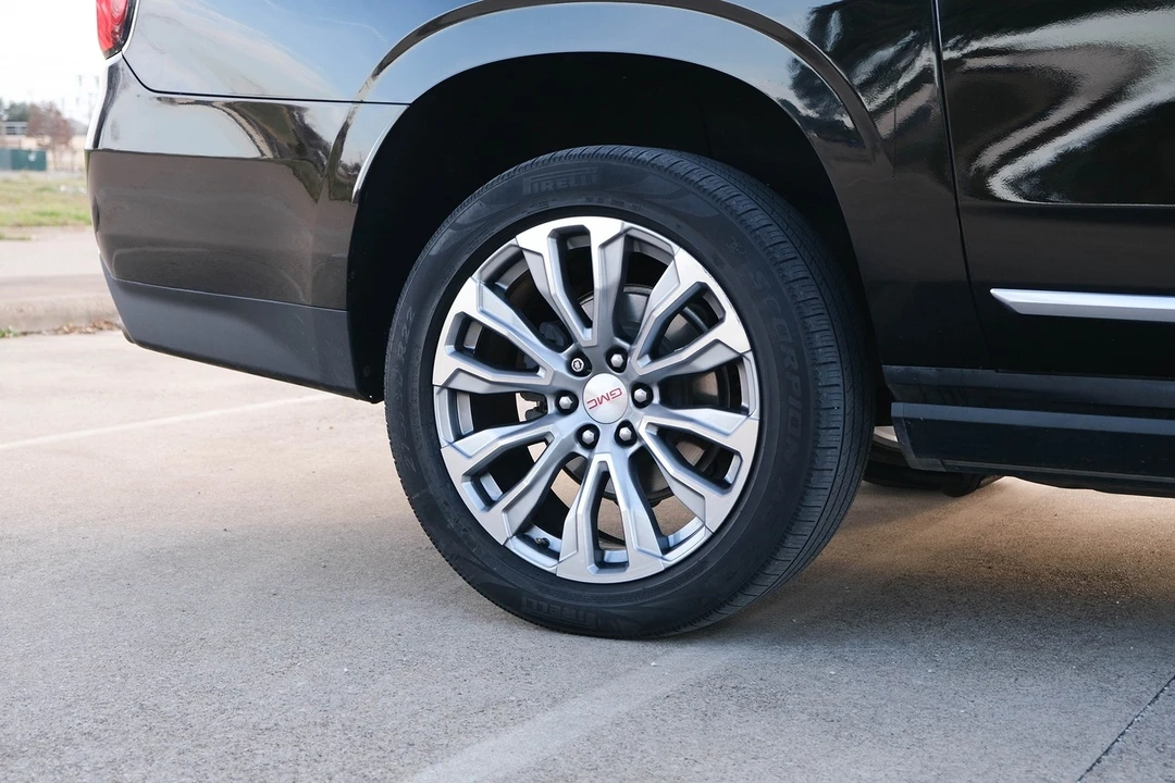 2022 GMC Yukon 5th Gen - Image 7 of 21