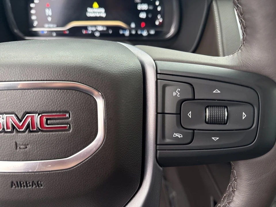 2022 GMC Yukon 5th Gen - Image 18 of 21