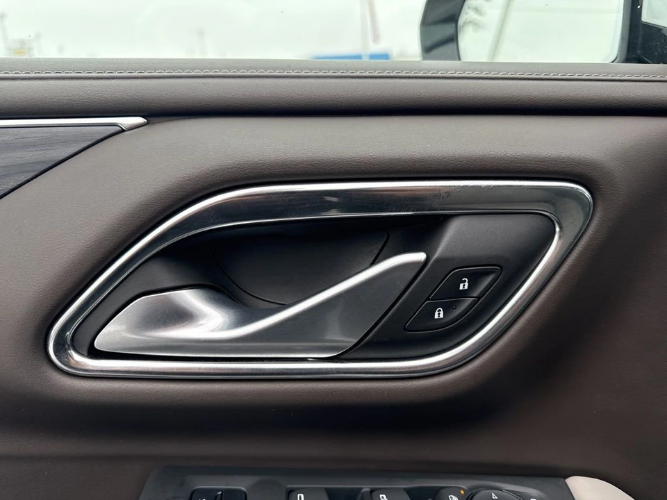 2022 GMC Yukon 5th Gen - Image 11 of 21