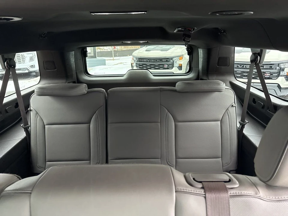 2022 GMC Yukon 5th Gen - Image 14 of 21