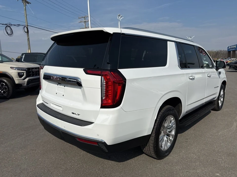 2022 GMC Yukon 5th Gen - Image 5 of 21
