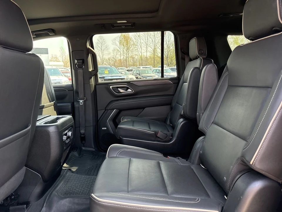 2022 GMC Yukon 5th Gen - Image 13 of 21