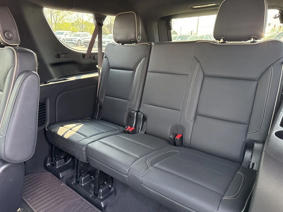 2022 GMC Yukon 5th Gen - Image 14 of 21