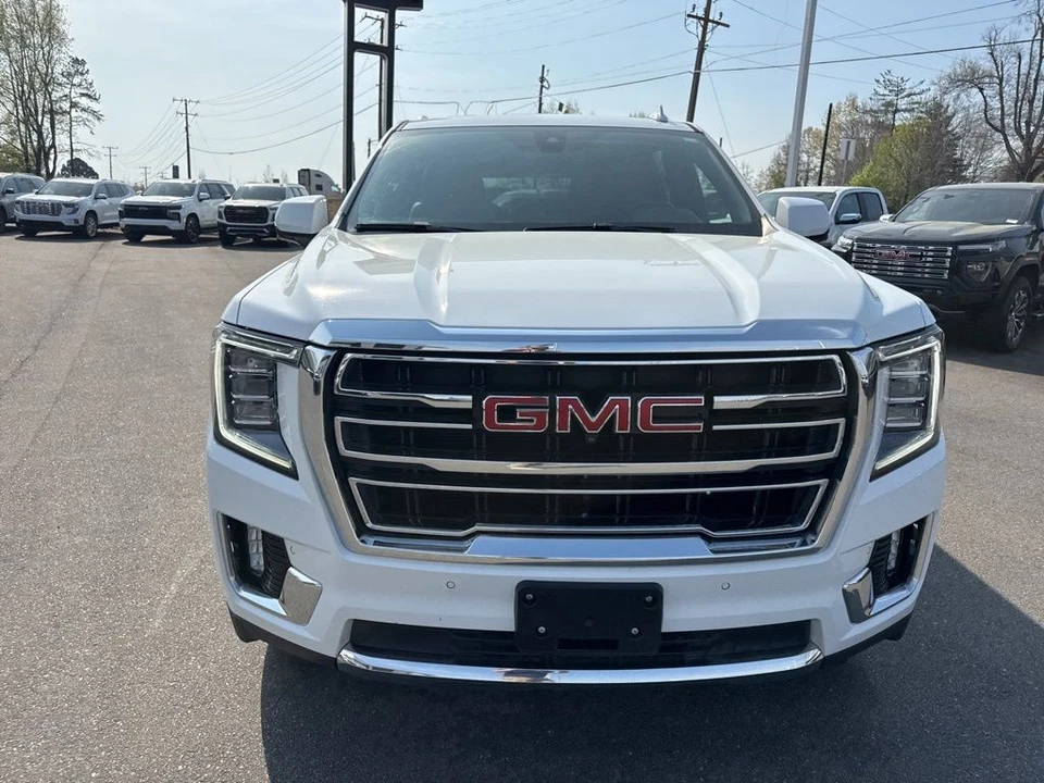 2022 GMC Yukon 5th Gen - Image 8 of 21