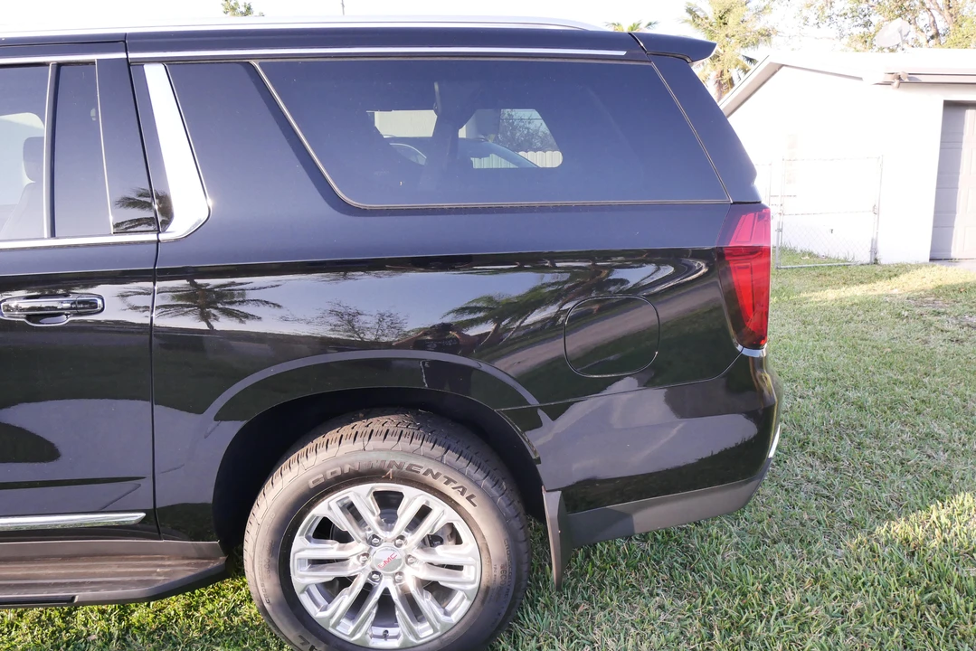 2022 GMC Yukon 5th Gen - Image 16 of 31