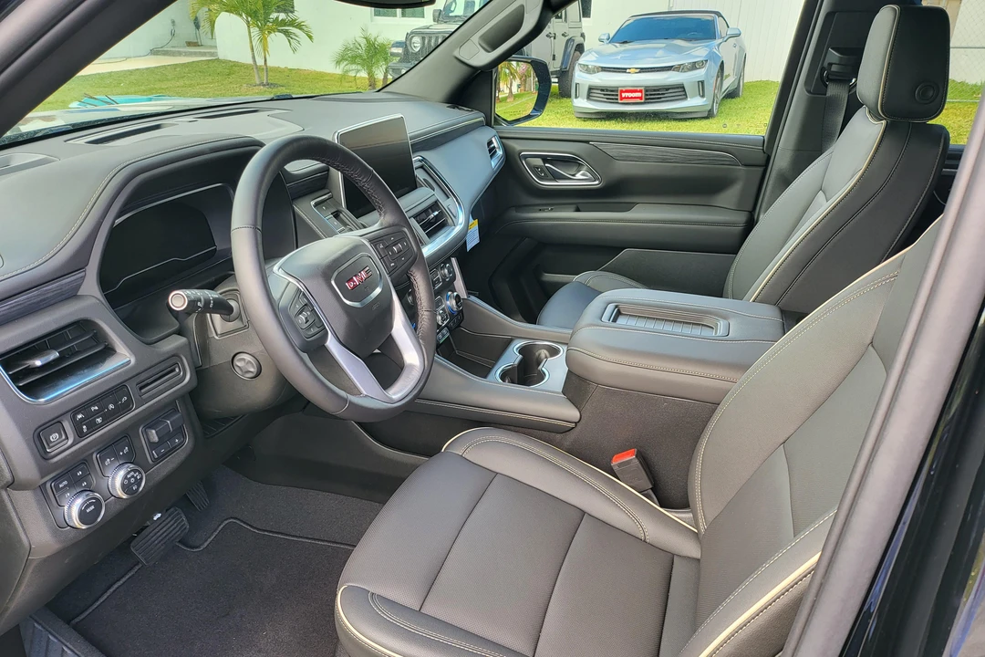 2022 GMC Yukon 5th Gen - Image 29 of 31