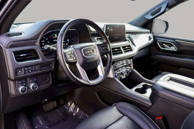 2022 GMC Yukon 5th Gen - Image 17 of 21