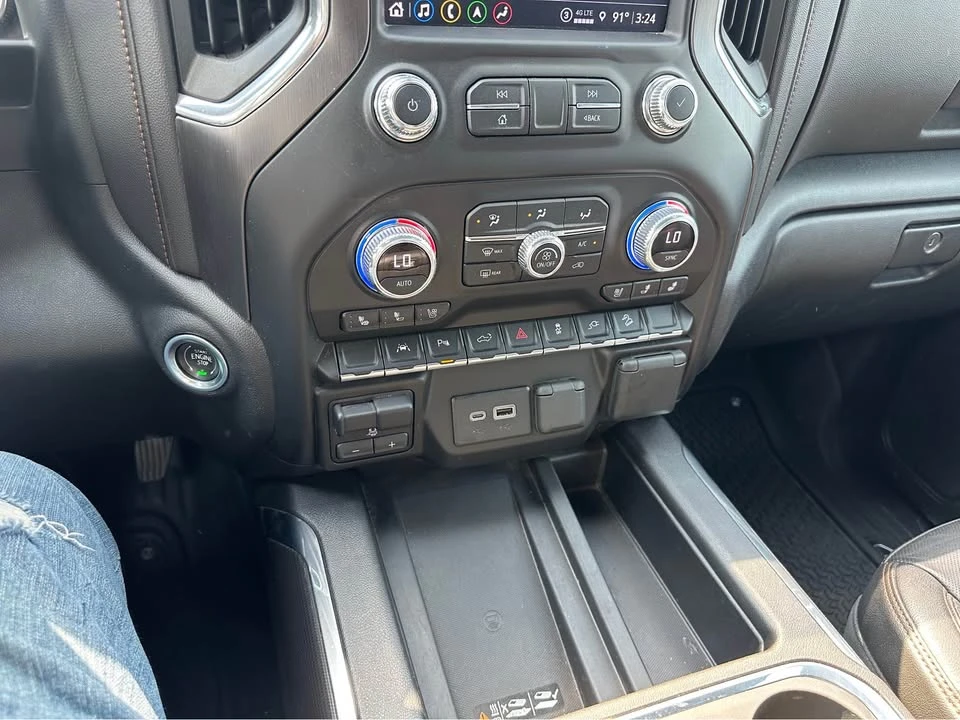 2022 GMC Sierra 5th Gen - Image 15 of 20