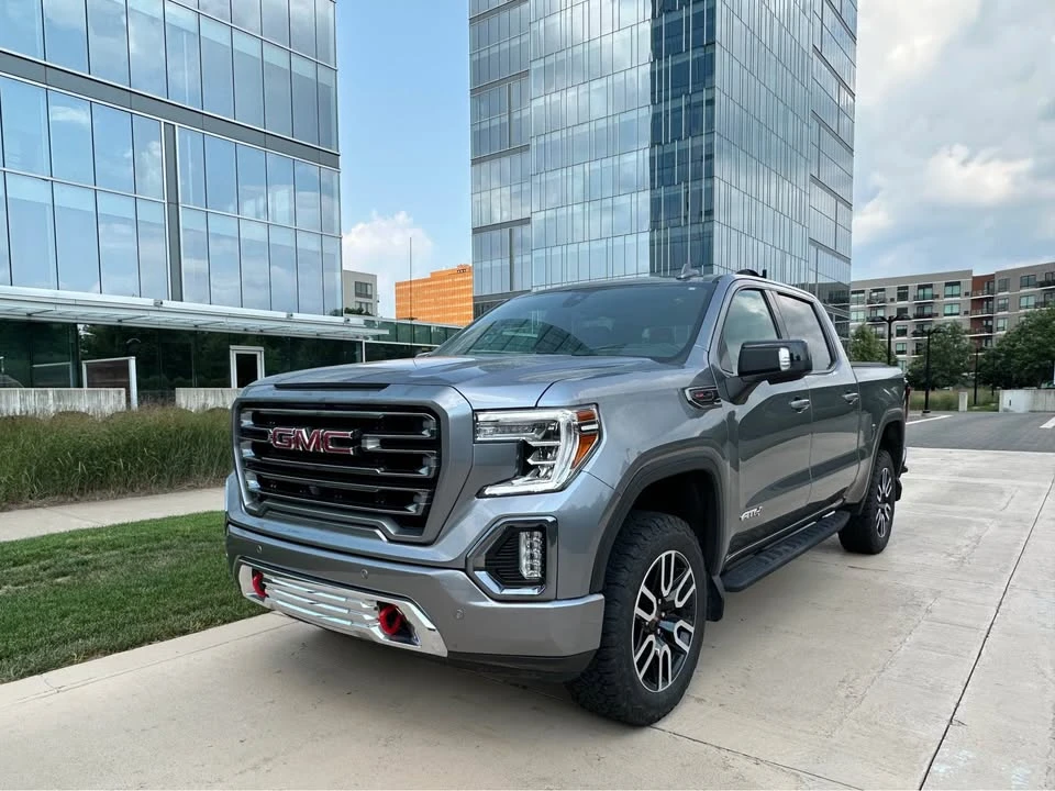 2022 GMC Sierra 5th Gen - Image 2 of 20