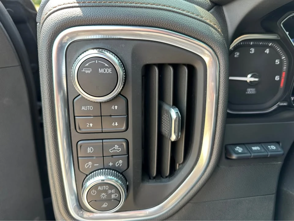 2022 GMC Sierra 5th Gen - Image 16 of 20