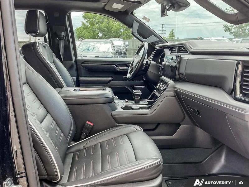 2022 GMC Sierra 5th Gen - Image 15 of 20