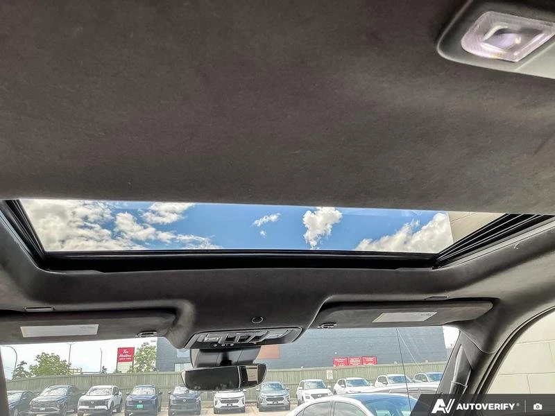 2022 GMC Sierra 5th Gen - Image 19 of 20