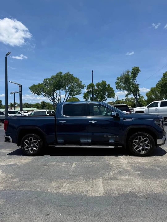 2022 GMC Sierra 5th Gen - Image 4 of 12