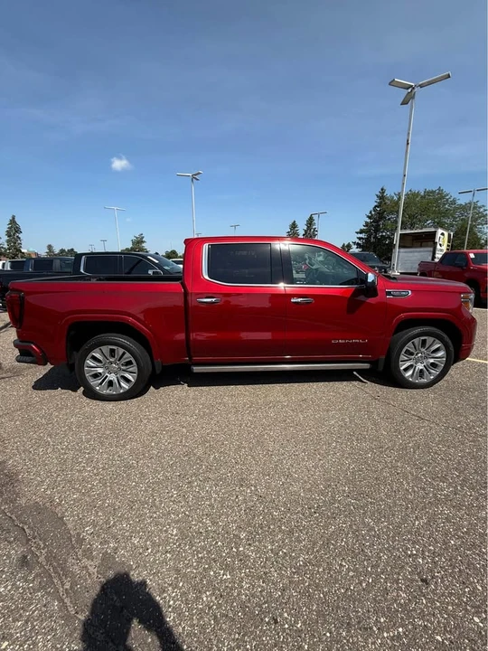 2022 GMC Sierra 5th Gen - Image 8 of 11