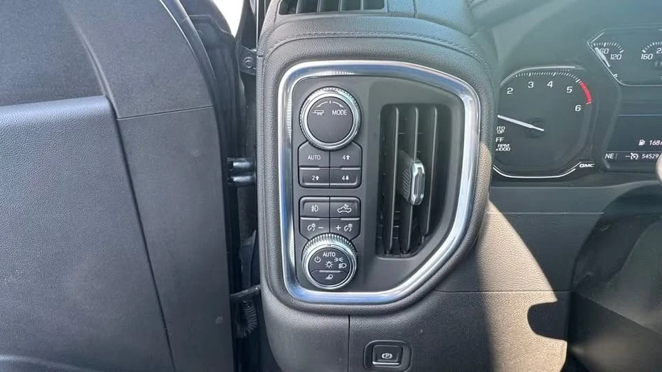 2022 GMC Sierra 5th Gen - Image 10 of 19